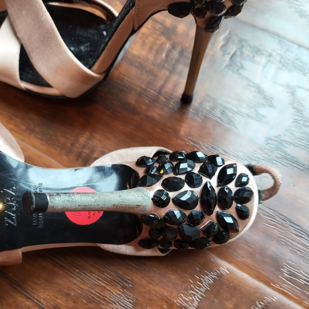 Shoes - Picture 9 of 12